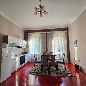  Apartment Prvi Red Do Mora Kroatien
